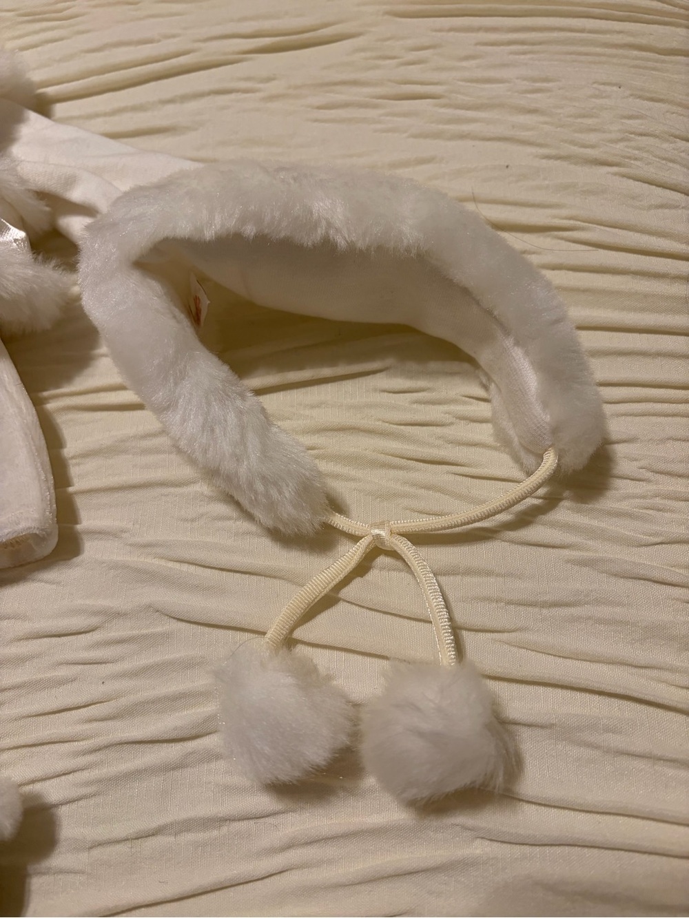 American Girl Retired Winter White Outfit Faux Fur Boots Set - Picture 5 of 5